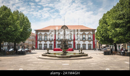 Braga, Portugal - 23. Mai 2018: Blick von Braga Rathaus für Braga Romana Stadt Tag an einem Frühlingstag eingerichtet Stockfoto