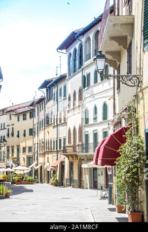 In San Casciano in Val di Pesa - Italien - Juli 2019 historicall-Straße im Zentrum der Stadt in der Region Chianti Stockfoto