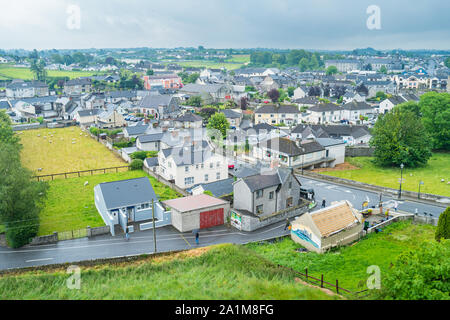 Cashel Stadt in Irland von oben gesehen. Stockfoto