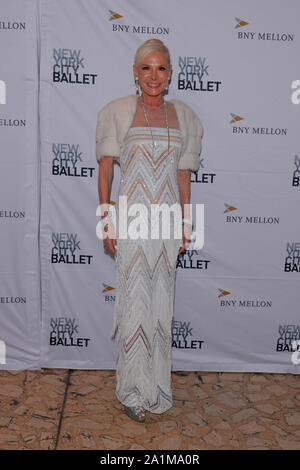 NEW YORK, NY - 26. SEPTEMBER: Michele Herbert nimmt an der 8. jährlichen New York City Ballet Herbstmode Gala an David H. Koch Theater, Lincoln Center auf Stockfoto