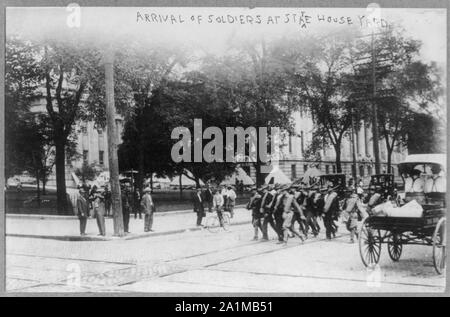 Ohio - Ankunft der National Guard Soldaten an den Außenbereich, Columbus, 1910 - street Eisenbahnerstreik Stockfoto