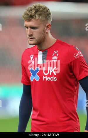 Stoke-on-Trent, Großbritannien. 27 Sep, 2019. Nottingham Forest Verteidiger Joe Worrall (4) Während der EFL Sky Bet Championship Match zwischen Stoke City und Nottingham Forest in der bet365-Stadion, Stoke-on-Trent, England am 27. September 2019. Foto von Jurek Biegus. Nur die redaktionelle Nutzung, eine Lizenz für die gewerbliche Nutzung erforderlich. Keine Verwendung in Wetten, Spiele oder einer einzelnen Verein/Liga/player Publikationen. Credit: UK Sport Pics Ltd/Alamy leben Nachrichten Stockfoto