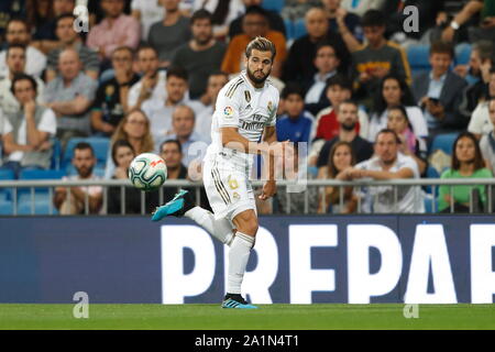 Madrid, Spanien. 25 Sep, 2019. Nacho (Real) Fußball: Spanisch "La Liga Santander' Match zwischen Real Madrid CF 2:0 CA Osasuna im Santiago Bernabeu in Madrid, Spanien. Credit: mutsu Kawamori/LBA/Alamy leben Nachrichten Stockfoto