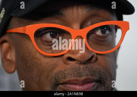 New York, Vereinigte Staaten. 27 Sep, 2019. Spike Lee kommt auf dem roten Teppich an der NYFF 57 Opening Night Gala Präsentation & Weltpremiere der Ire in der Alice Tully Hall am Freitag, September 27, 2019 in New York City. Foto durch Bryan Smith/UPI Quelle: UPI/Alamy leben Nachrichten Stockfoto