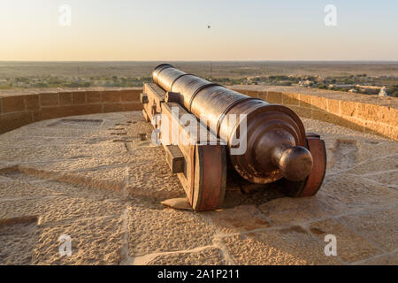 Alte Kanone in Jaisalmer Fort. Rajasthan. Indien Stockfoto