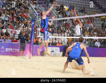 Rom, Italien, 06.September: Perusic und Schweiner für Tschechien in Aktion gegen Rossi und Carambula für Italien während der Runde 16 Spiel der FIVB Beach Volleyball World Tour Finals 2019 im Foro Italico in Rom, Italien Stockfoto