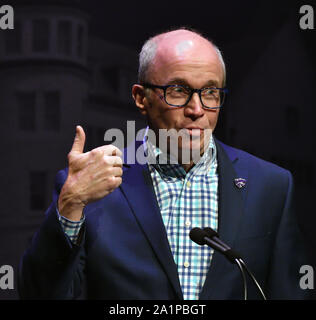 Manhattan, Kansas, USA, 27. September 2019 Alan Murray der CEO von Fortune liefert ein Landon Vortrag mit dem Titel "Die Zukunft der Fakten: Auf der Suche nach der Wahrheit im 21. Jahrhundert" Credit: Mark Reinstein/MediaPunch Stockfoto