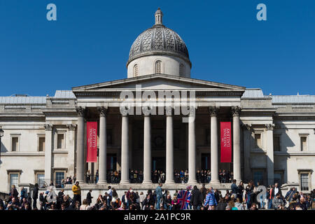 Die National Gallery, Trafalgar Square, London, Großbritannien