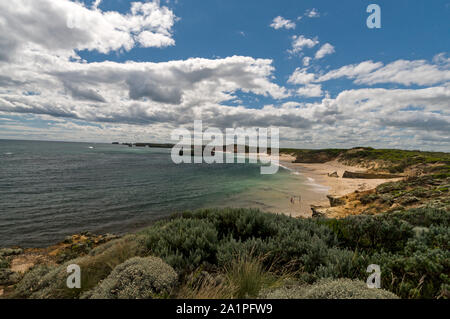 Bucht der Märtyrer in der Bucht von Inseln Coastal Park in der Nähe der Great Ocean Road in Victoria, Australien. Die Bucht von Märtyrer teil des Schiffbruchs coas Stockfoto