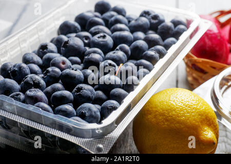 Frisch Blaubeeren bereit zu essen oder in der Küche verwenden ausgewählt Stockfoto