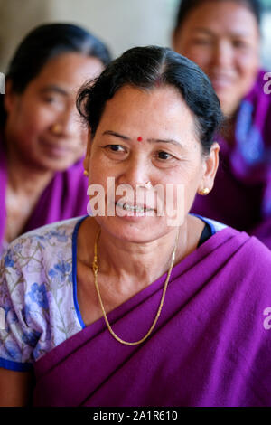 Frauen haben eine Selbsthilfe Gruppe wirtschaftlich unabhängiger zu werden. Dorf Bagbari, Tripura, Nordosten von Indien Stockfoto