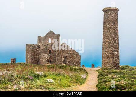 Towanroath Engine House, Teil von Wheal Coates Zinnmine auf dem kornischen Küste in der Nähe von St Agnes, Cornwall, England. UK. Stockfoto