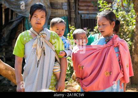 Khasi Stamm Menschen im Dorf Jarain in der khasi Hills, Meghalaya, Indien Stockfoto