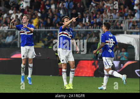 Genua, Italien, 28. September 2019, JAKUB JANKTO (SAMPDORIA), ALBIN EKDAL (SAMPDORIA), EMILIANO RIGONI (SAMPDORIA) CELEBREATE NACH DEM ZIEL während Sampdoria Vs Inter-italienischen Fußball Serie A Männer Meisterschaft - Credit: LPS/Danilo Vigo/Alamy leben Nachrichten Stockfoto