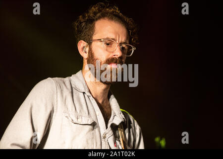 Junge der Riesen in Concerto alla Toscana - Santeria Santeria Social Club, Milano. Foto di Davide Merli Stockfoto