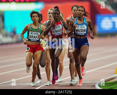 Die In. 28 Sep, 2019. Ajee Wilson der Vereinigten Staaten und Rose Mary Almanza von Kuba konkurrieren in der 800 Meter für Frauen während des Im,. Ulrik Pedersen/CSM/Alamy leben Nachrichten Stockfoto