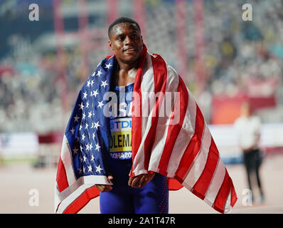 Doha, Katar. 28 Sep, 2019. Christian Coleman der Vereinigten Staaten nach dem Sieg im 100 Meter für Männer während des 17. IAAF Leichtathletik WM in der Khalifa Stadion in Doha, Katar. Ulrik Pedersen/CSM/Alamy leben Nachrichten Stockfoto