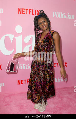 NEW YORK, NY - 26. SEPTEMBER: Ziwe Fumudoh die Premiere der von Netflix "die Politiker" bei den DGA-Theater besucht am 26. September 2019 in New York City. Stockfoto