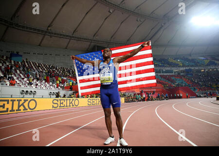 Doha, Katar. 28 Sep, 2019. Christian Coleman von den Vereinigten Staaten feiert nach den Herren 100 m-Finale bei den 2019 IAAF Weltmeisterschaften in Doha, Katar, Sept. 28, 2019. Credit: Li Ming/Xinhua/Alamy leben Nachrichten Stockfoto