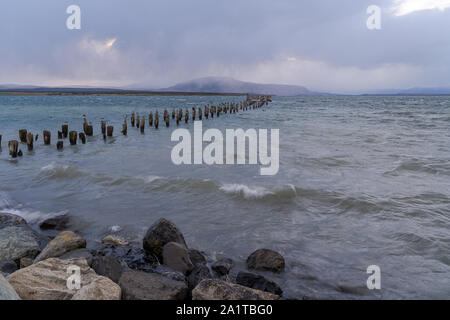 Blick auf den Ultima Esperanza Sound im südlichen Chile, PUERTO NATALES Stockfoto