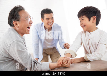 Drei Generationen einer Glück Stockfoto