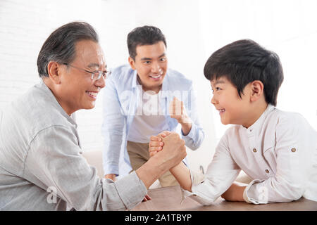 Drei Generationen einer Glück Stockfoto