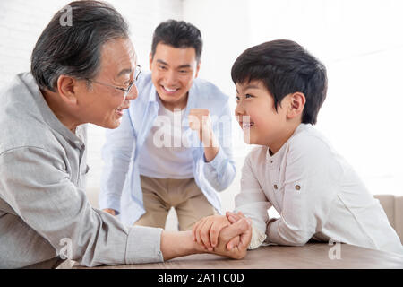 Drei Generationen einer Glück Stockfoto