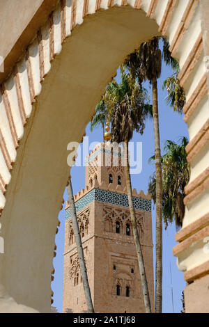 Marokko Marrakesch Koutoubia Moschee Torbogen anzeigen Stockfoto