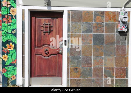 USA, SAN FRANCISCO - ca. August 2019 - - Unbekannter Graffiti an der Wand Stockfoto