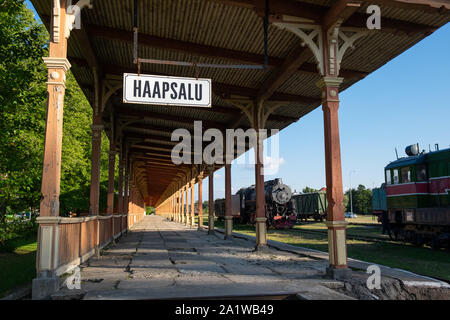 Plattform von Haapsalu Bahnhof in Haapsalu, Estland, Baltikum, Europa Stockfoto