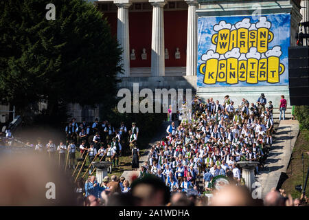 München, Deutschland. 29 Sep, 2019. Winde an der Wiesenwirte square Konzert. Das Oktoberfest dauert bis zum 6. Oktober. Credit: Lino Mirgeler/dpa/Alamy leben Nachrichten Stockfoto