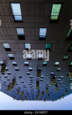 Moderne Architektur Gebäude in Wien Österreich Europa Metall, Glas und Beton. Stockfoto