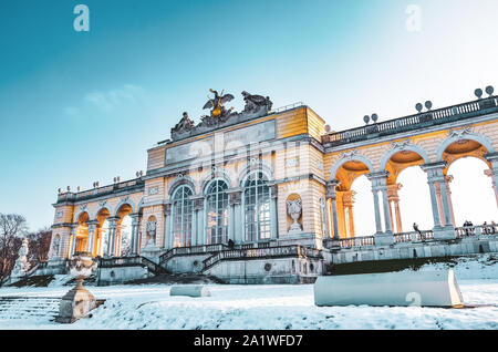 Die Gloriette in Schönbrunn Stockfoto