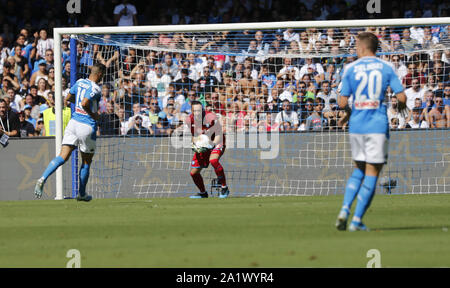 Neapel, Kampanien, Italien. 29 Sep, 2019. Während der italienischen Serie A Fußballspiel SSC Napoli vs AC Brescia am 29 September, 2019 im Stadion San Paolo in Neapel. In Bild OSPINA Credit: Fabio Sasso/ZUMA Draht/Alamy leben Nachrichten Stockfoto