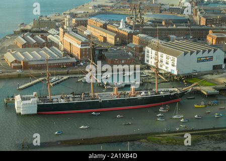 Auf SS Great Britain in Portsmouth Hafen bei Dämmerung Stockfoto