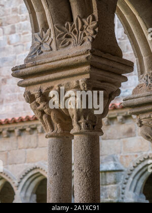 Detailansicht der Elemente im Kreuzgang der San Francisco Convent in Ourense, Galizien, Spanien Stockfoto