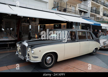 Daimler Sovereign. Classic Car Meeting in Torremolinos, Málaga, Spanien. Stockfoto