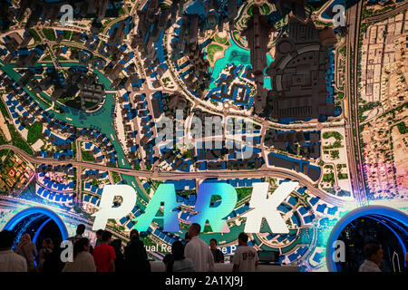 Dubai - 2019: Weltweit größte virtuelle Realität Park in der Dubai Mall - Machen Sie ihre Welt auf den Kopf mit Augmented Reality Stockfoto