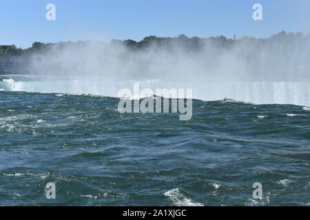 Niagara River's Horseshoe Falls zwischen New York State, USA, Ontario, Kanada, gesehen von der New York Seite der Niagara-09 Stockfoto