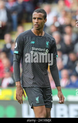 28. September 2019, Bramall Lane, Sheffield, England; Premier League, Sheffield United gegen Liverpool: Joel Matip (32) von Liverpool während des Spiels Credit: Mark Cosgrove/News Bilder Stockfoto