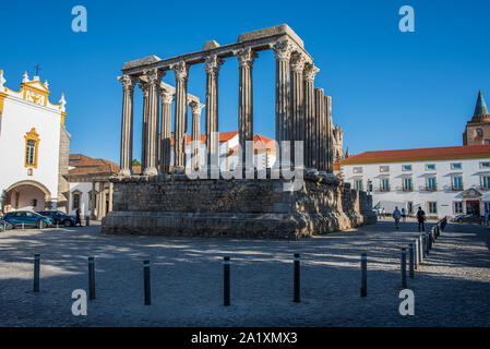 Blick auf den Diana-Tempel in Evora in Alentejo portugal Stockfoto