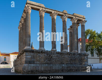 Blick auf den Diana-Tempel in Evora in Alentejo portugal Stockfoto