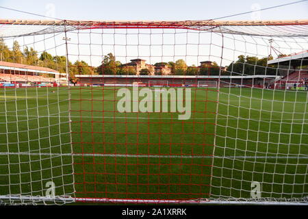 17.September 2019, Broadfield Stadium, Crawley, England; Skybet Liga 2 Fußball, Crawley vs Plymouth Argile: Pitch Seite Credit: Phil Westlake/News Bilder der Englischen Football League Bilder unterliegen DataCo Lizenz Stockfoto