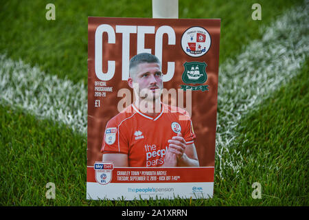 17.September 2019, Broadfield Stadium, Crawley, England; Skybet Liga 2 Fußball, Crawley vs Plymouth Argile: Match Day Programm Credit: Phil Westlake/News Bilder der Englischen Football League Bilder unterliegen DataCo Lizenz Stockfoto