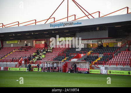 17.September 2019, Broadfield Stadium, Crawley, England; Skybet Liga 2 Fußball, Crawley vs Plymouth Argile: Main Credit: Phil Westlake/News Bilder der Englischen Football League Bilder unterliegen DataCo Lizenz stehen Stockfoto