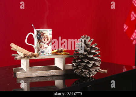 Weihnachten mit heißen Getränken Stockfoto