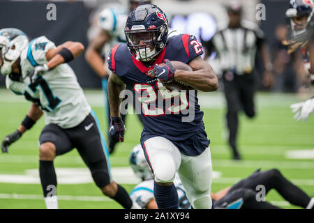 Houston, TX, USA. 29 Sep, 2019. Houston Texans zurück laufen Duke Johnson (25) trägt den Ball im 2. Quartal ein NFL Football Spiel zwischen den Carolina Panthers und der Houston Texans an NRG Stadion in Houston, TX. Trask Smith/CSM/Alamy leben Nachrichten Stockfoto