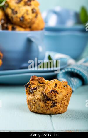 Frische hausgemachte köstliche Rosinen Muffins Stockfoto