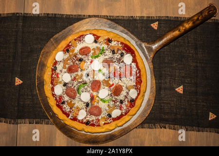 Hausgemachte Pizza Kuchen Stockfoto