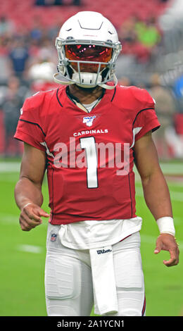 Glendale, United States. 29 Sep, 2019. Arizona Cardinals' quarterback Kyler Murray erwärmt, bevor die Kardinäle die Arizona Cardinals am Zustand-bauernhof Stadium in Glendale, Arizona am Sonntag spielen, 29. September 2019. Foto von Kunst Foxall/UPI Quelle: UPI/Alamy leben Nachrichten Stockfoto